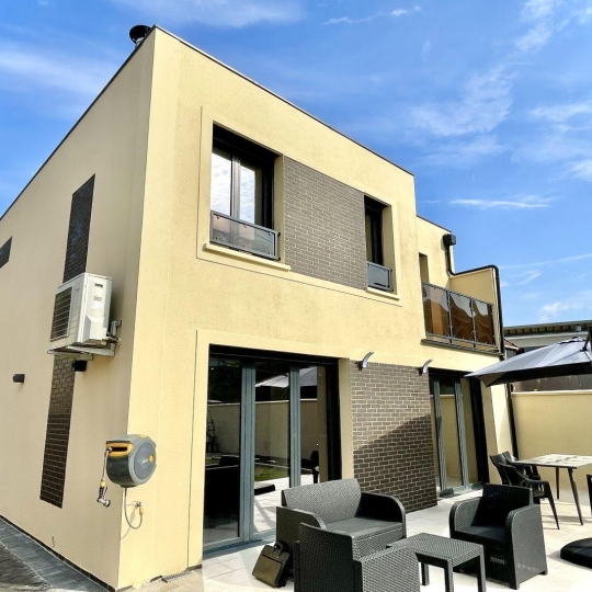  Annonces VINCENNES : Maison / Villa | LIVRY-GARGAN (93190) | 180 m2 | 685 000 &euro; 