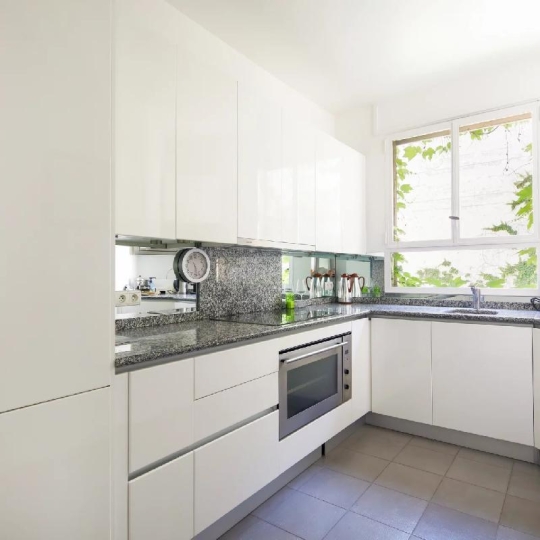  Annonces VINCENNES : Apartment | PARIS (75016) | 76 m2 | 1 500 000 &euro; 