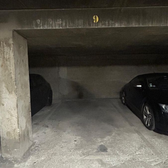  Annonces VINCENNES : Garage / Parking | PARIS (75015) | 12 m2 | 120 &euro; 
