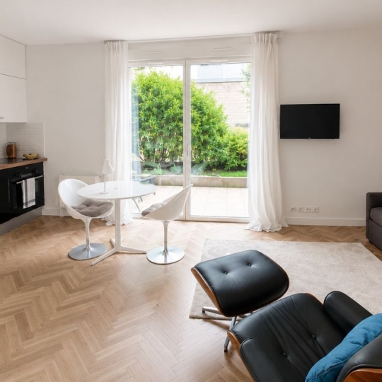  Annonces VINCENNES : Appartement | PARIS (75015) | 31 m2 | 350 000 &euro; 