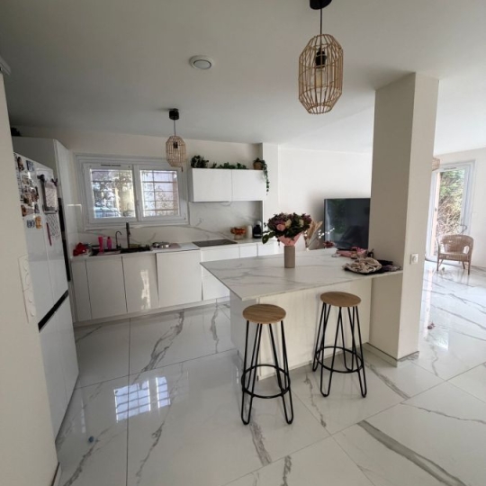  Annonces VINCENNES : House | NOISEAU (94880) | 94 m2 | 369 000 &euro; 