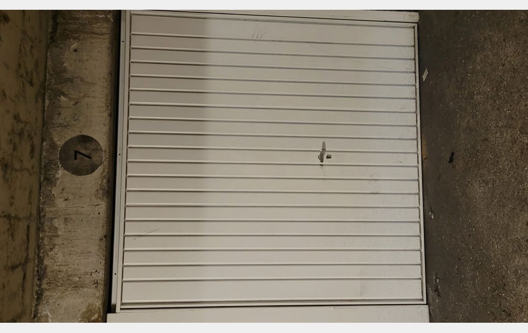 Annonces VINCENNES : Parking | PARIS (75018) | 11 m2 | 34 000 &euro; 