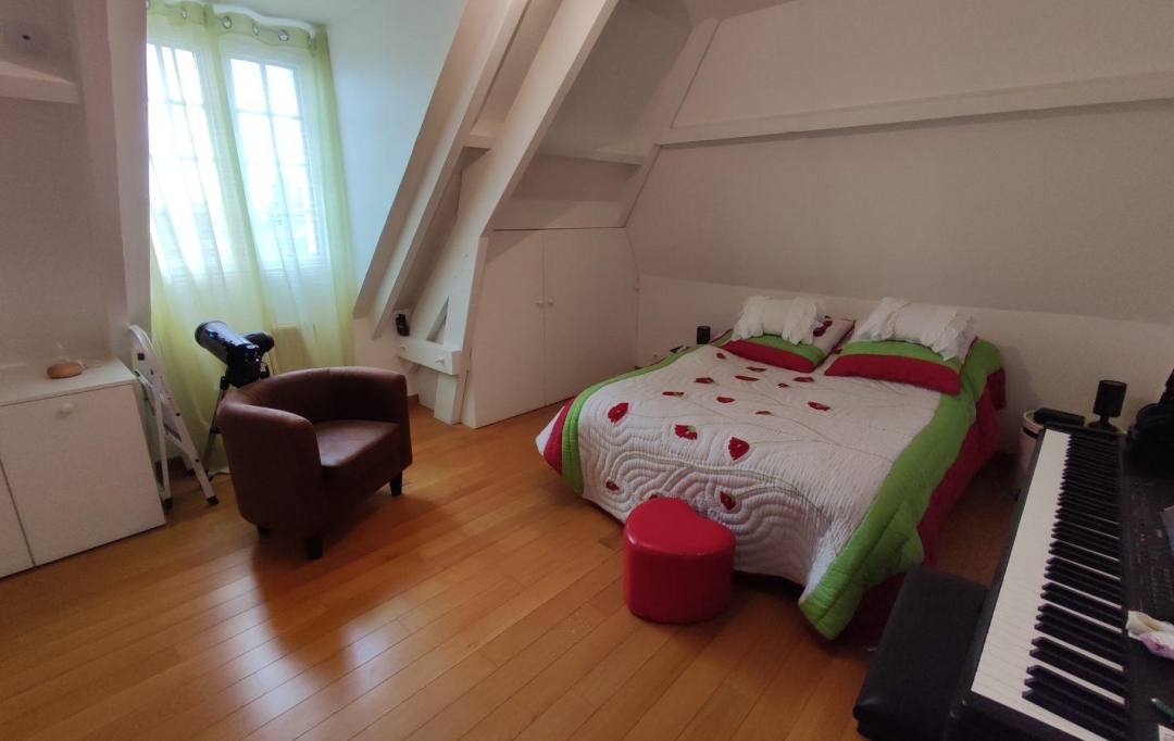 Annonces VINCENNES : Maison / Villa | COUBRON (93470) | 181 m2 | 525 000 &euro; 