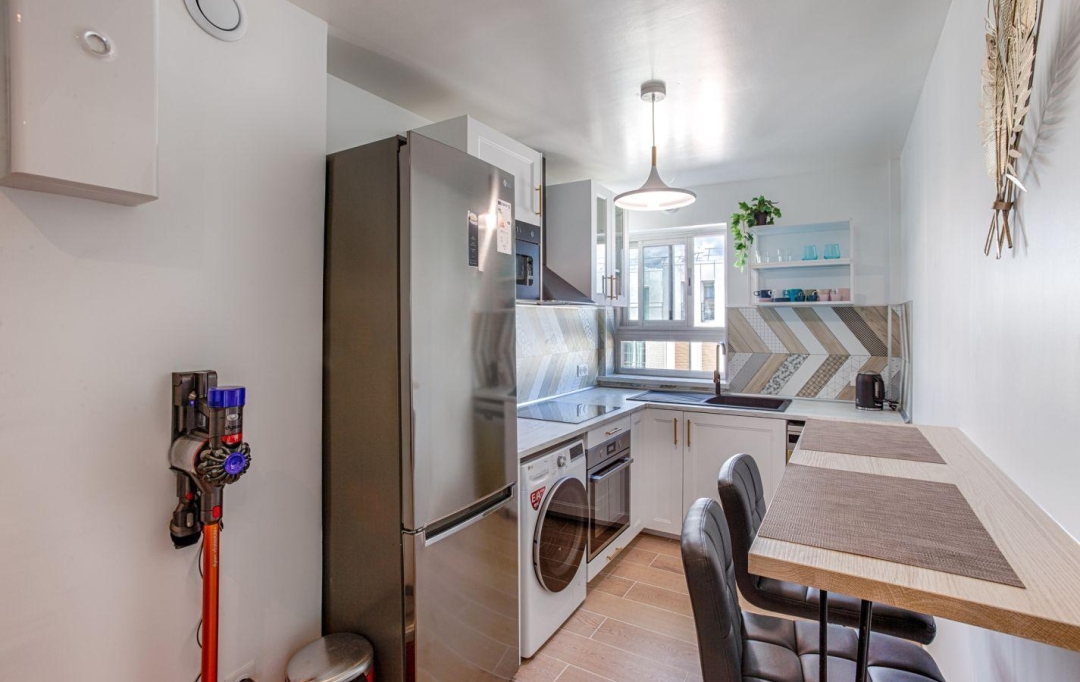 Annonces VINCENNES : Appartement | VANVES (92170) | 10 m2 | 725 &euro; 