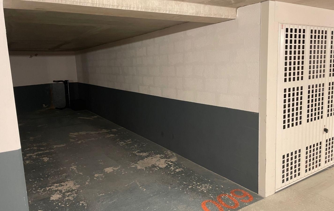 Annonces VINCENNES : Garage / Parking | BOULOGNE-BILLANCOURT (92100) | 14 m2 | 150 &euro; 