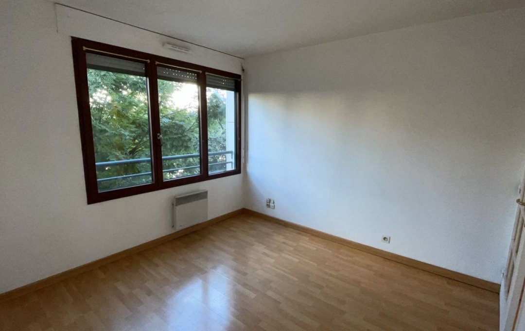 Annonces VINCENNES : Appartement | CHARENTON-LE-PONT (94220) | 20 m2 | 750 &euro; 