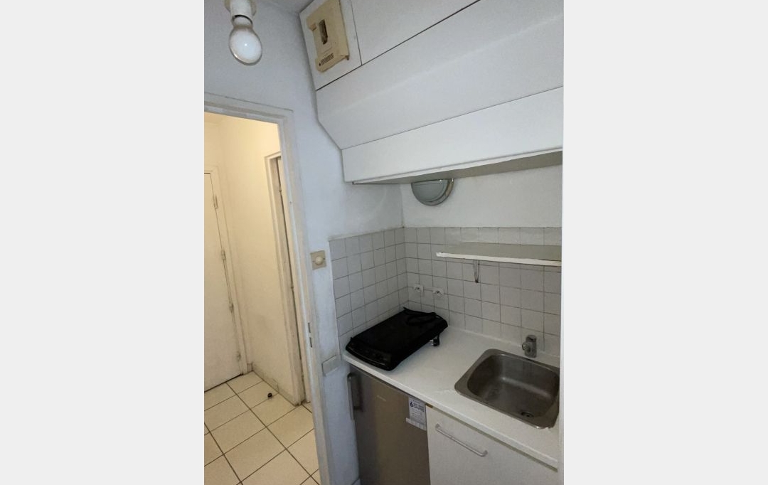 Annonces VINCENNES : Appartement | CHARENTON-LE-PONT (94220) | 20 m2 | 750 &euro; 
