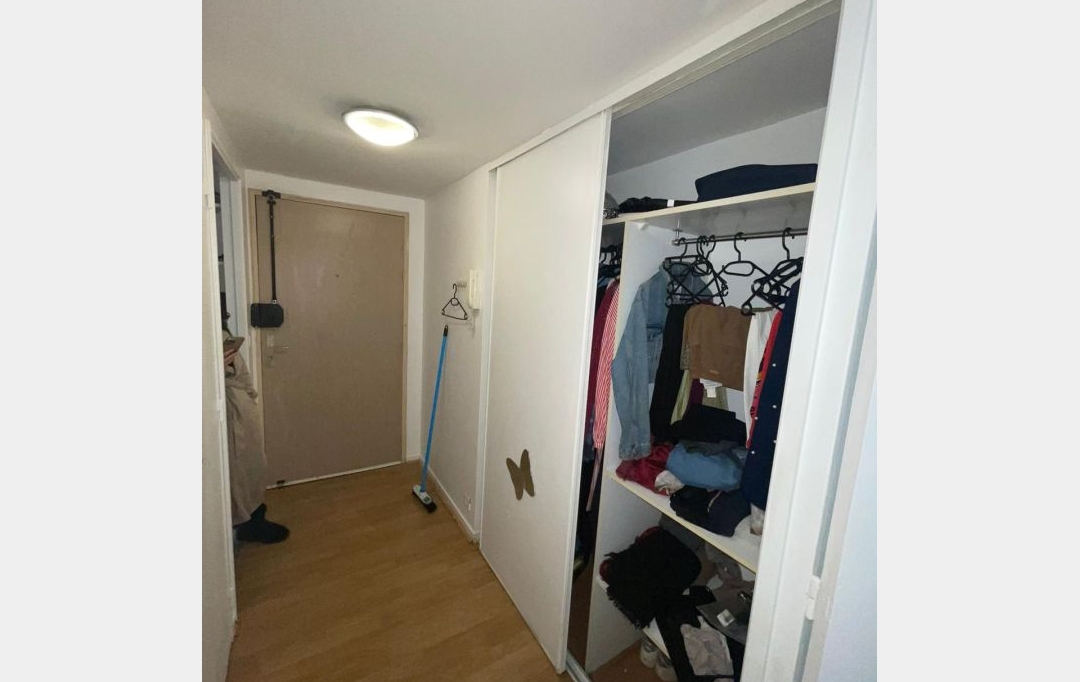 Annonces VINCENNES : Appartement | LIVRY-GARGAN (93190) | 32 m2 | 148 000 &euro; 