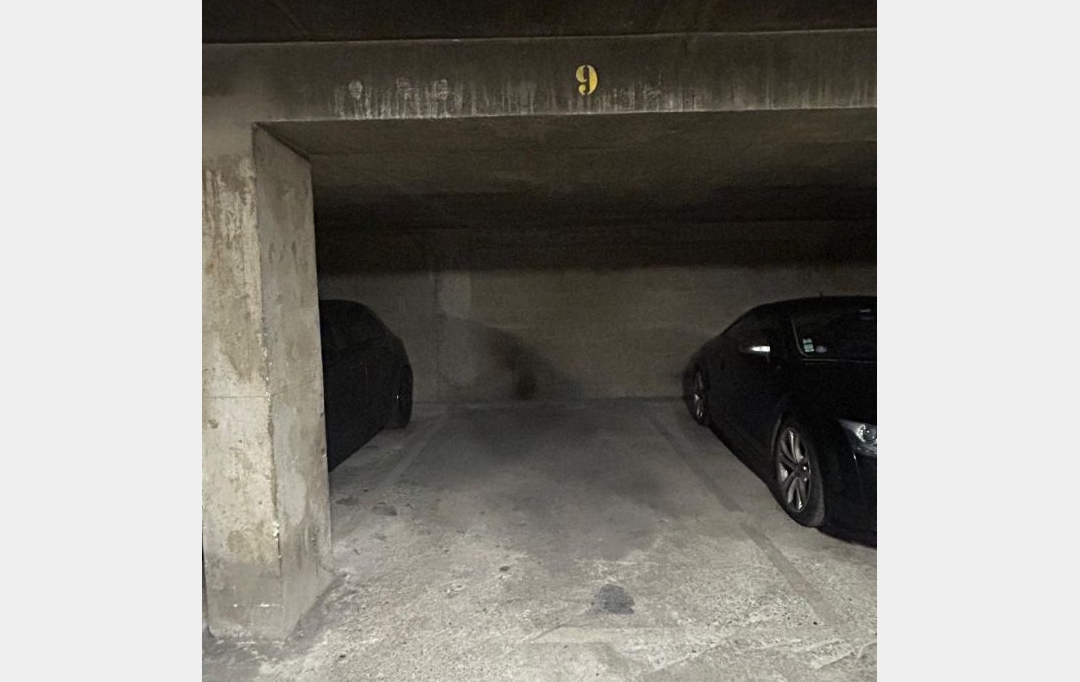 Annonces VINCENNES : Garage / Parking | PARIS (75015) | 12 m2 | 120 &euro; 